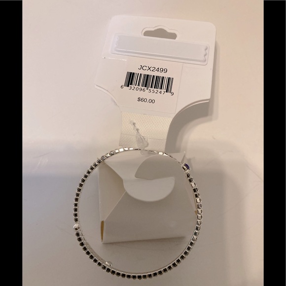 5th & Luxe 14kt Gold Plated Wrap Bangle Bracelet - Picture 6 of 6